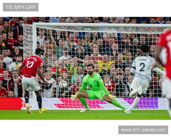 曼联B费助攻创赛季新高，中场核心地位稳固